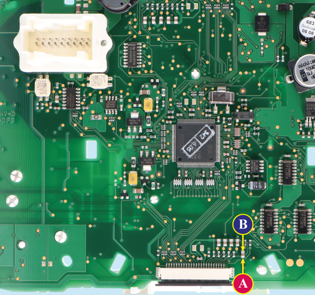 Dove misurare tensione su quadri strumenti Mercedes SLK R171